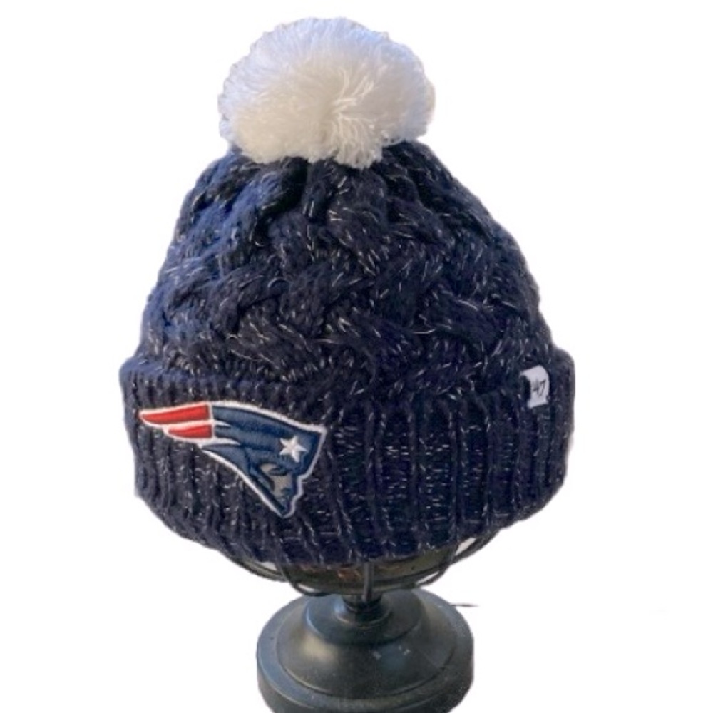 NEW ENGLAND PATRIOTS Knit Cuffed Beanie Hat Blue Silver Metallic White Pom Pom